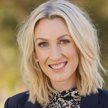 Kristy McSweeney, Corporate and international relations